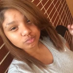 Meet your Posher, Lanay